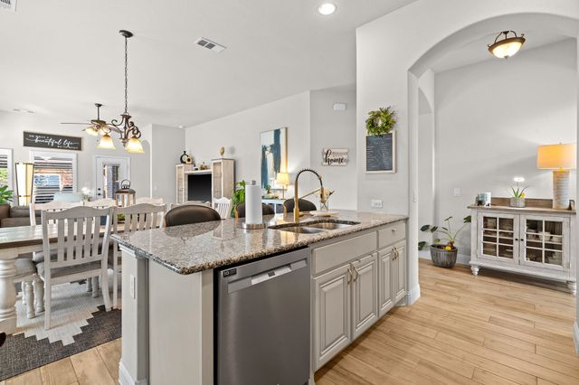 617 Antswood Drive, Fort Worth, TX 76108