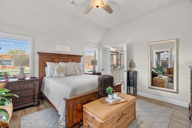 617 Antswood Drive, Fort Worth, TX 76108