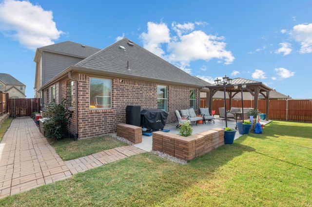 617 Antswood Drive, Fort Worth, TX 76108