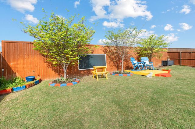 617 Antswood Drive, Fort Worth, TX 76108