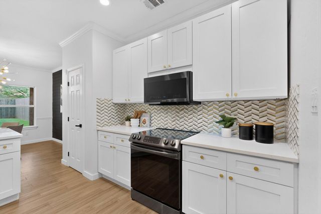 14902 Longbranch DR, Austin, TX 78734