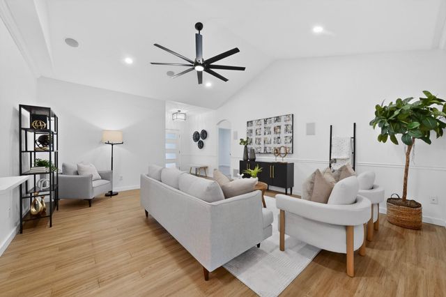 14902 Longbranch DR, Austin, TX 78734