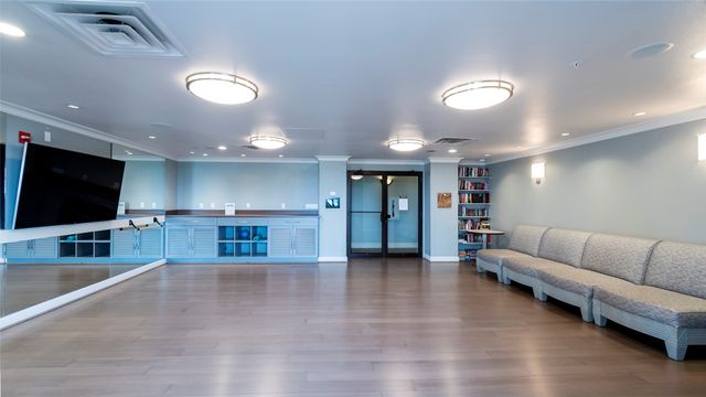 330 Las Colinas Boulevard E 920, Irving, TX 75039