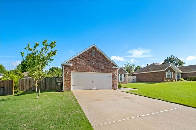 408 Ridgemont Avenue, Lowell, AR 72745