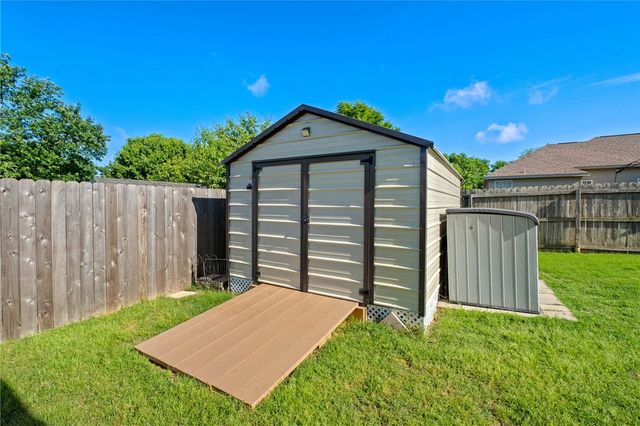408 Ridgemont Avenue, Lowell, AR 72745