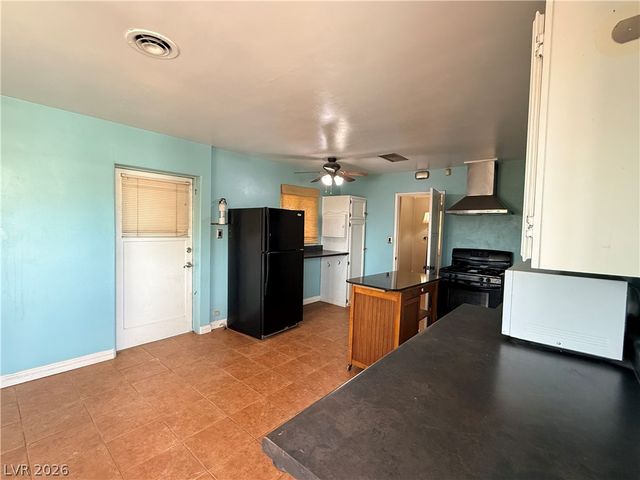 483 Hazel Street, Henderson, NV 89015