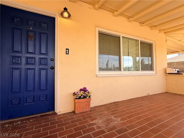 483 Hazel Street, Henderson, NV 89015