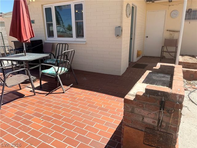 483 Hazel Street, Henderson, NV 89015