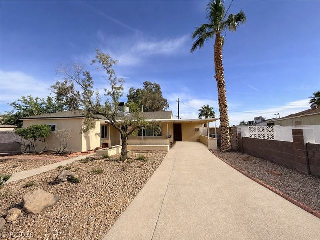 483 Hazel Street, Henderson, NV 89015