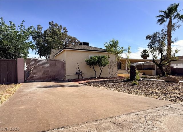 483 Hazel Street, Henderson, NV 89015