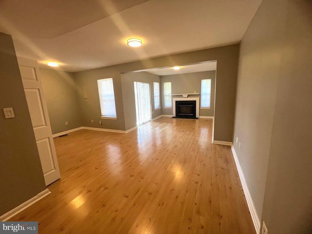 42893 GOLF VIEW DR, South Riding, VA 20152