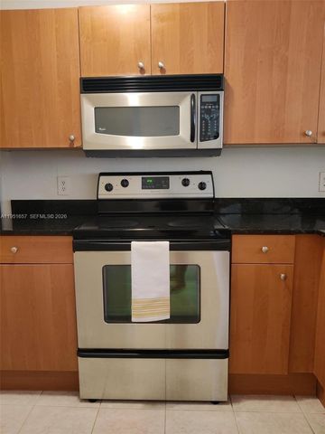 1865 Palm Cove Blvd 9-305, Delray Beach, FL 33445