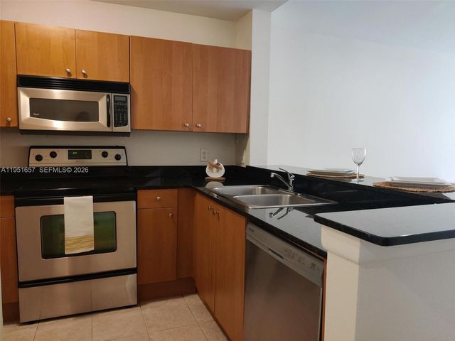 1865 Palm Cove Blvd 9-305, Delray Beach, FL 33445