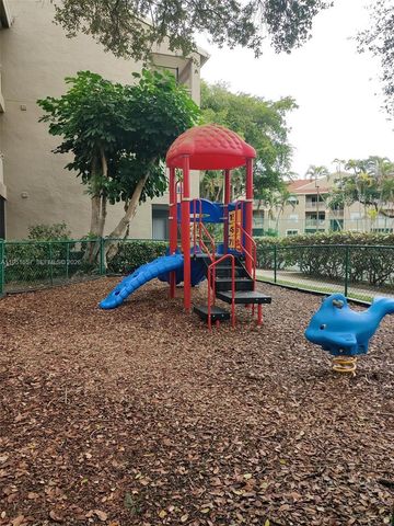 1865 Palm Cove Blvd 9-305, Delray Beach, FL 33445