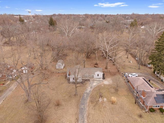 4534 N Fairgreen Drive, Dayton, OH 45416