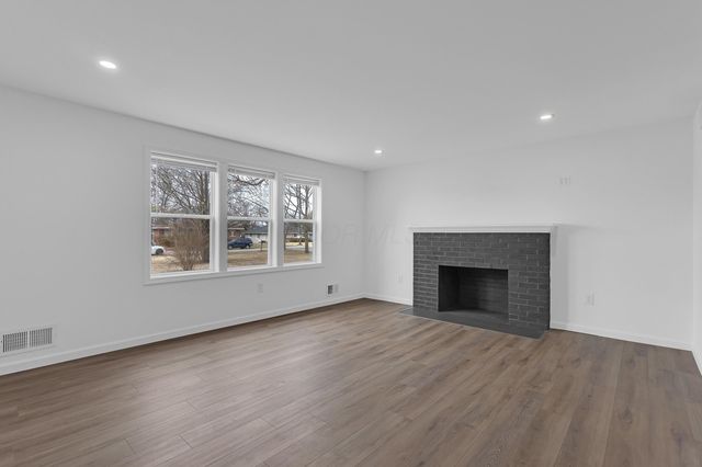 4534 N Fairgreen Drive, Dayton, OH 45416