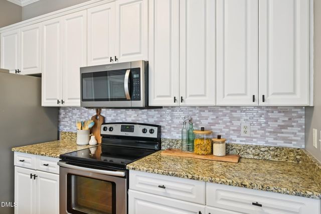 124 Kingsport Road, Holly Springs, NC 27540