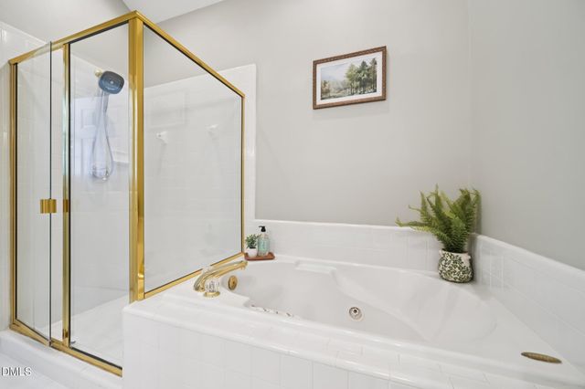 124 Kingsport Road, Holly Springs, NC 27540