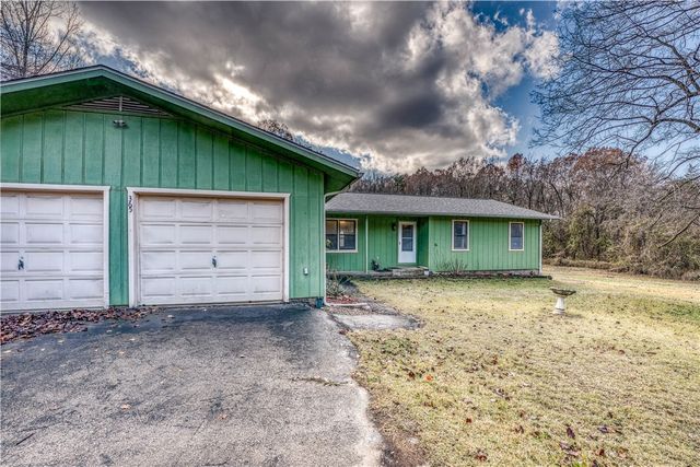 365 Marion County 6032, Yellville, AR 72687