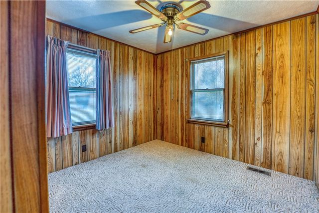 365 Marion County 6032, Yellville, AR 72687