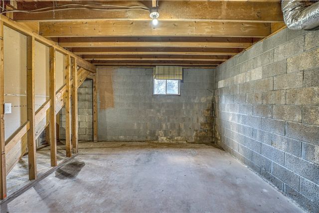 365 Marion County 6032, Yellville, AR 72687