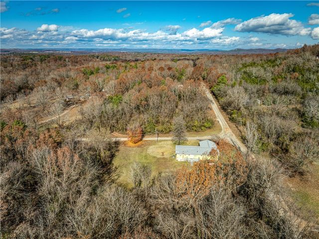 365 Marion County 6032, Yellville, AR 72687