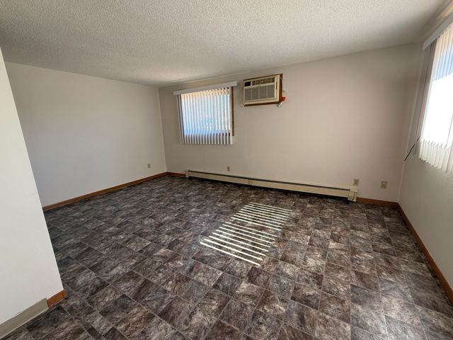 510 Main Street N, Isle, MN 56386