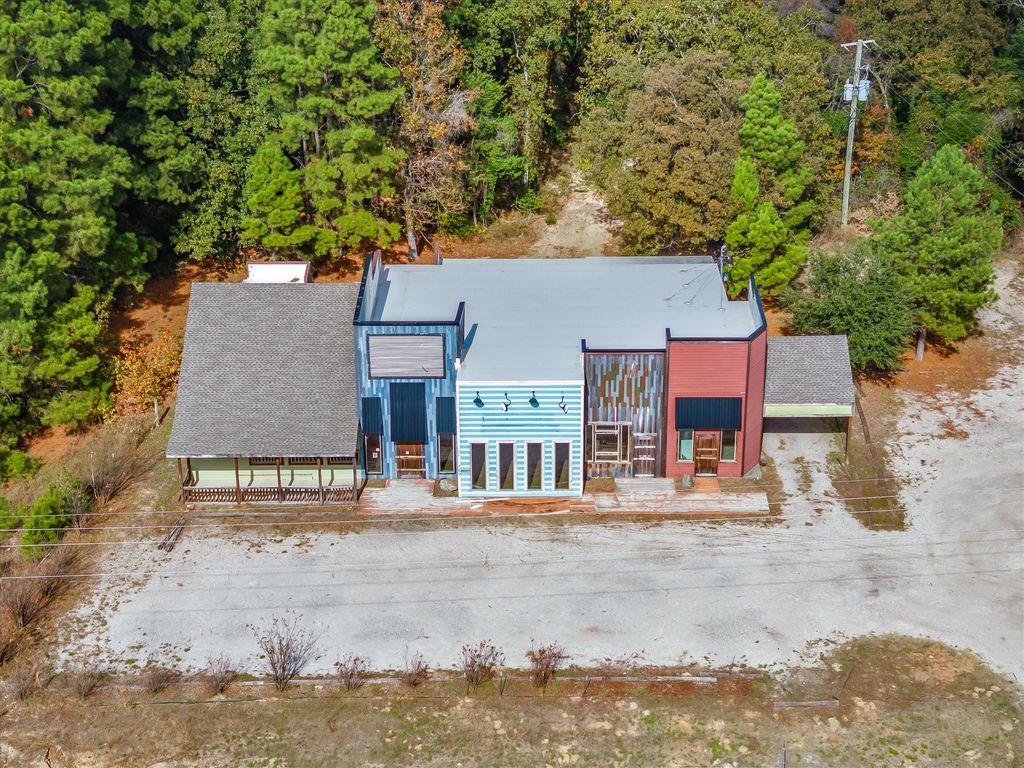 700 NW Loop 564, Mineola, TX 75773