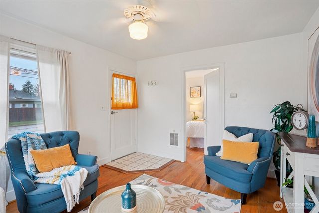 2922 S 54th Street, Tacoma, WA 98409