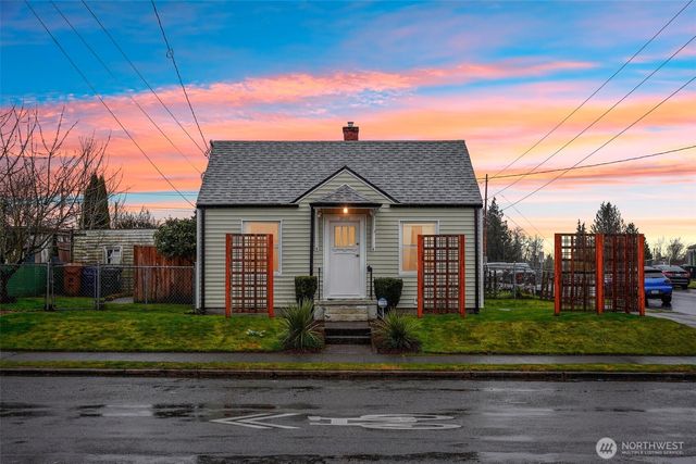 2922 S 54th Street, Tacoma, WA 98409