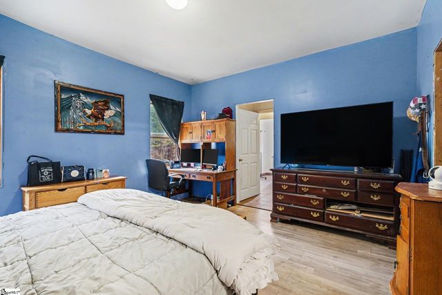 113 Ernestine Hayes Road, Pickens, SC 29671