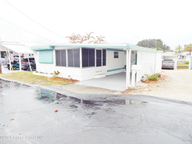 1328 Turkey Creek Drive NE, Palm Bay, FL 32905