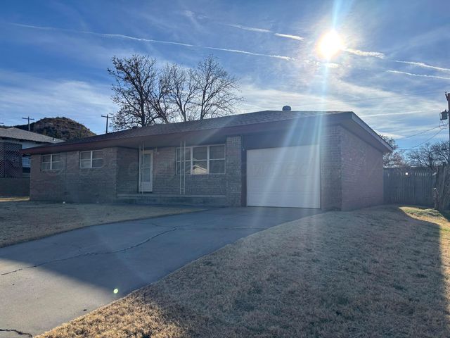 442 Harvey Street, Miami, TX 79059