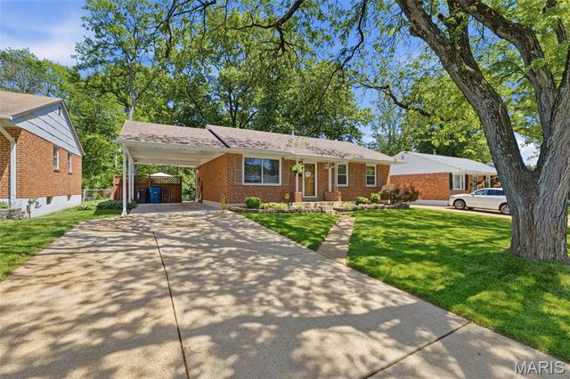 9540 Hale Drive, Affton, MO 63123