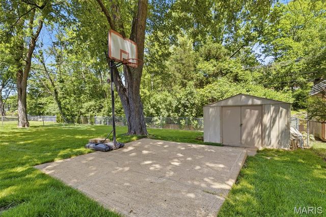 9540 Hale Drive, Affton, MO 63123
