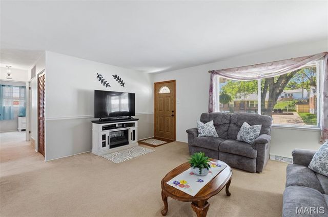 9540 Hale Drive, Affton, MO 63123