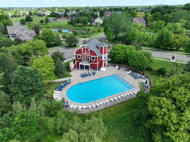 6694 Lakeview Circle NE, Albertville, MN 55301