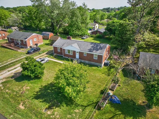 217 Walnut Dr, Franklin, TN 37064