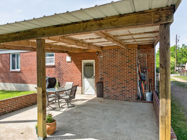 217 Walnut Dr, Franklin, TN 37064