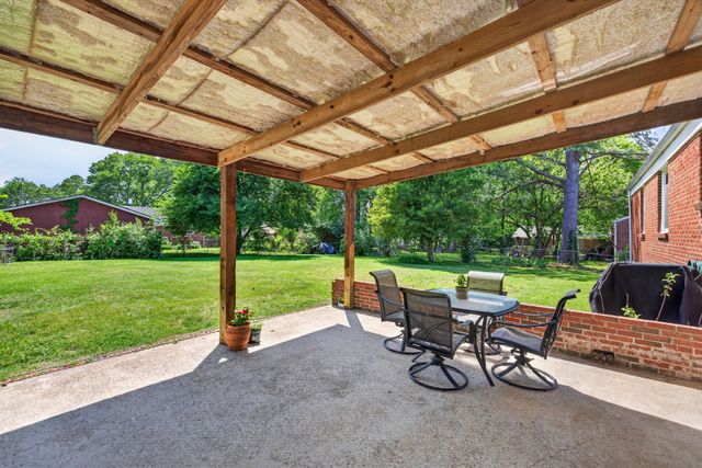 217 Walnut Dr, Franklin, TN 37064