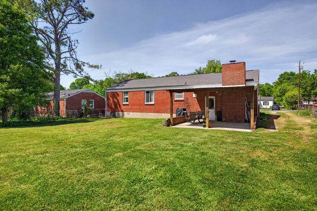 217 Walnut Dr, Franklin, TN 37064