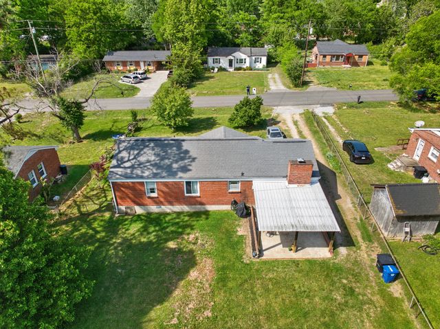 217 Walnut Dr, Franklin, TN 37064