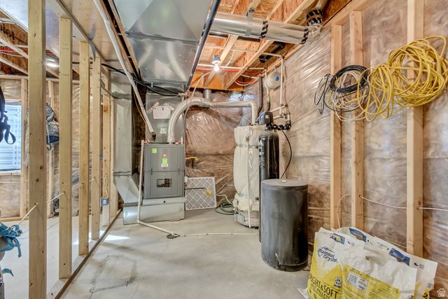 370 STONE HOLLOW DR, Santaquin, UT 84655