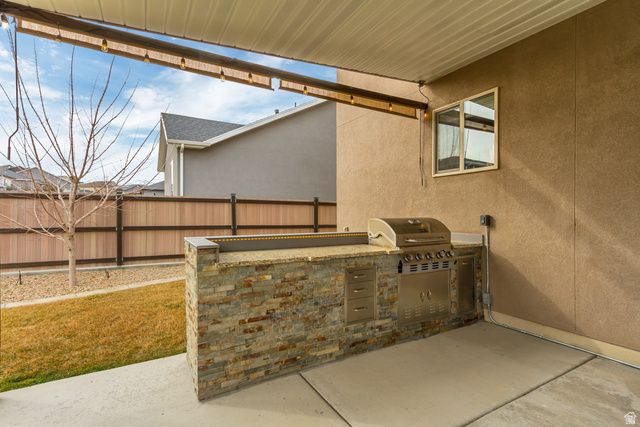 370 STONE HOLLOW DR, Santaquin, UT 84655