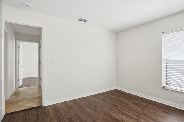 18804 FOREST GLEN COURT, Tampa, FL 33647