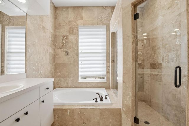 18804 FOREST GLEN COURT, Tampa, FL 33647