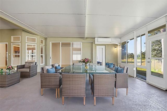 18804 FOREST GLEN COURT, Tampa, FL 33647