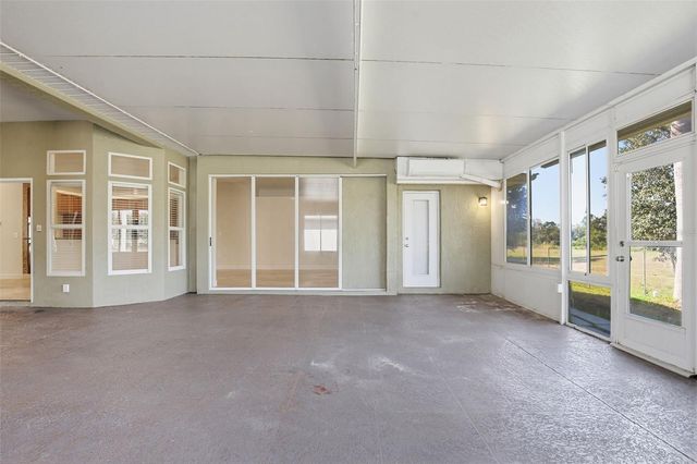 18804 FOREST GLEN COURT, Tampa, FL 33647