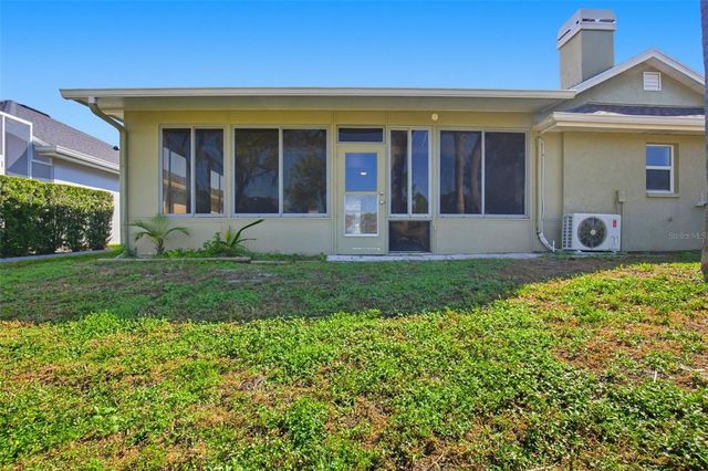 18804 FOREST GLEN COURT, Tampa, FL 33647