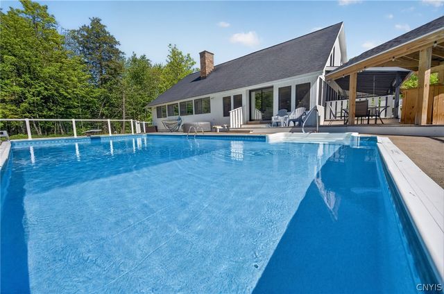 50 Colosimo Drive, Volney, NY 13069